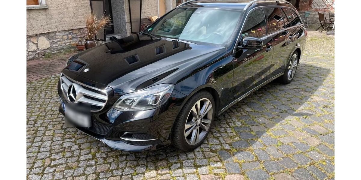Mercedes-Benz E 300 154.000 km 16.500 &euro; Schkopau 06258
