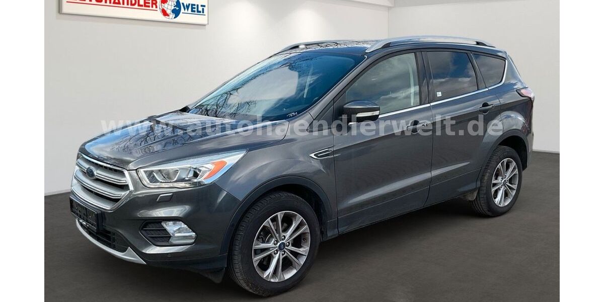 Ford Kuga 87.426 km 10.999 &euro; Brehna 06796