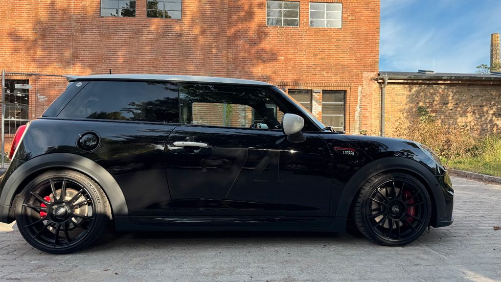 Mini John Cooper Works 29.900 km 35.999 &euro; Halle 06108