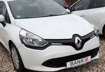 Renault Clio 81.221 km 6.499 &euro; Bad Lauchstädt 06246