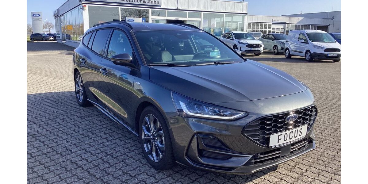 Ford Focus 8.900 km 24.400 &euro; Delitzsch 04509