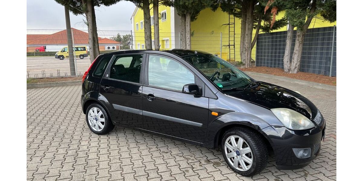 Ford Fiesta 164.000 km 2.500 &euro; Delitzsch 04509