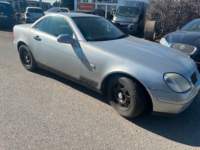 Mercedes-Benz SLK 200 250.000 km 1.950 &euro; Halle/Saale 06116