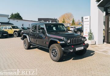 Jeep Gladiator 5.935 km 73.900 &euro; Landsberg OT Oppin 06188