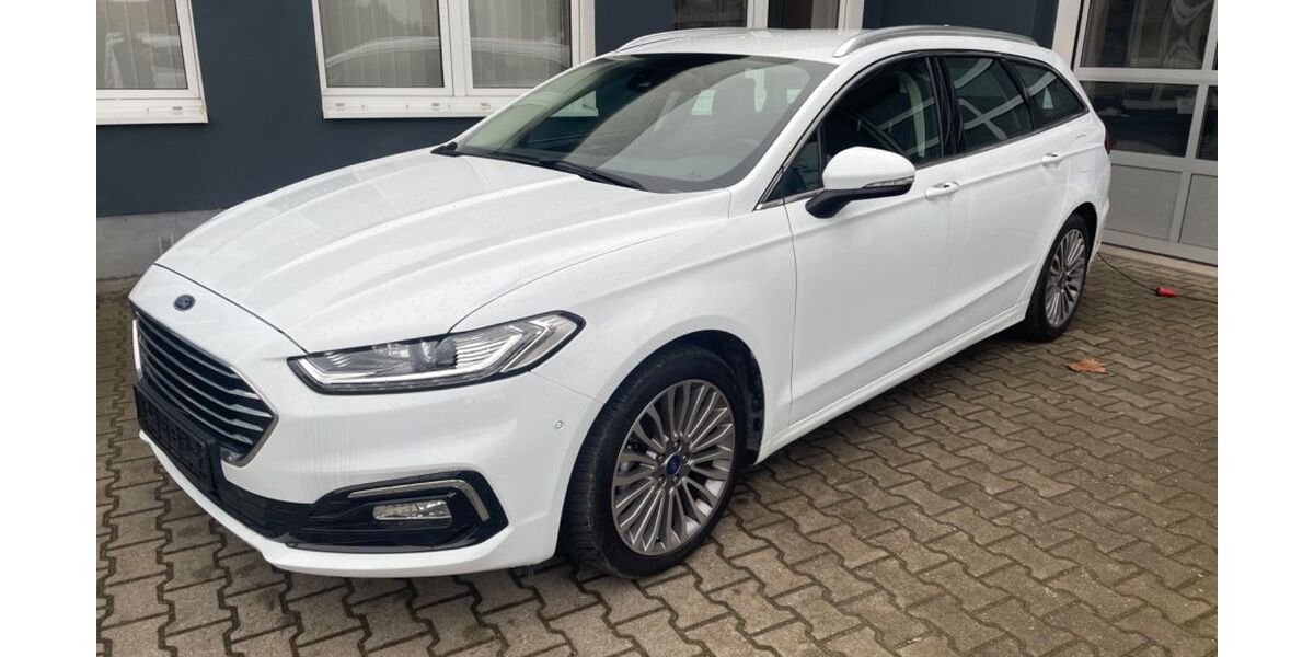 Ford Mondeo 46.998 km 23.899 &euro; Leuna 06237