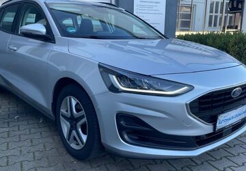 Ford Focus 32.989 km 17.699 &euro; Leuna 06237