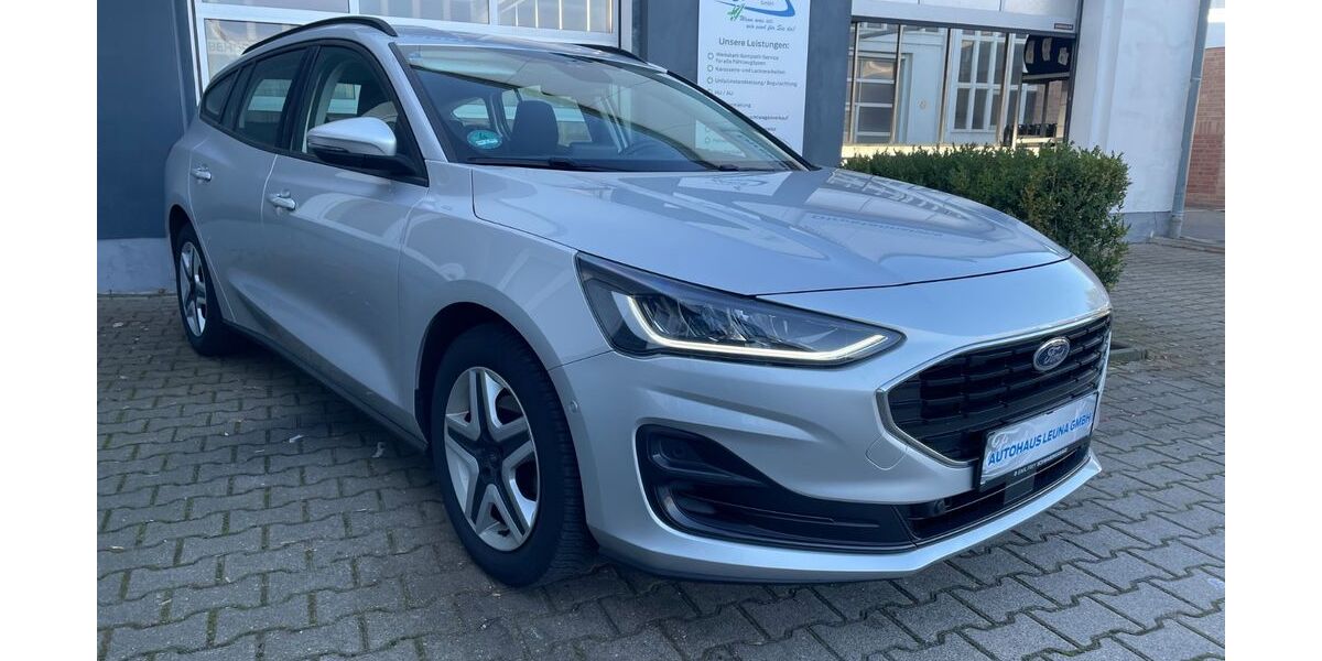 Ford Focus 32.989 km 17.699 &euro; Leuna 06237