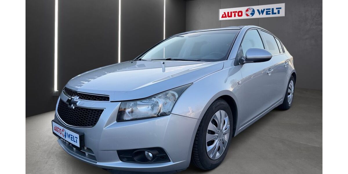Chevrolet Cruze 101.667 km 5.990 &euro; Sandersdorf Brehna 06796