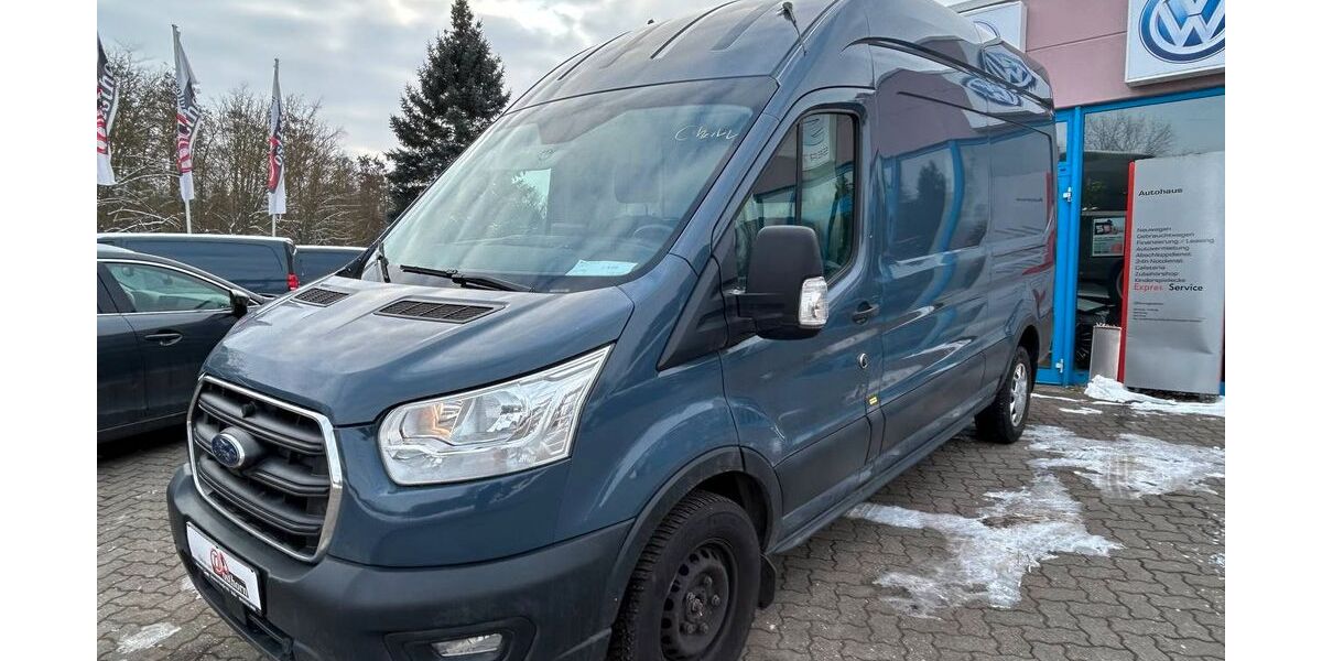 Ford Transit 124.558 km 10.990 &euro; Halle 06118