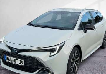 Toyota Corolla 4.500 km 28.888 &euro; Halle 06130