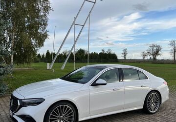 Mercedes-Benz E 450 72.657 km 74.990 &euro; Kabelsketal 06184