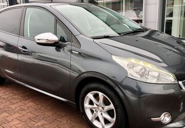 Peugeot 208 99.998 km 4.999 &euro; Halle/Saale 06118