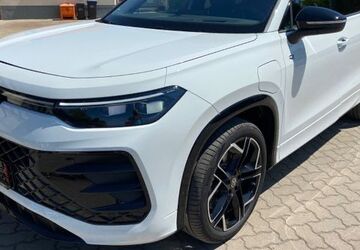 VW Tayron 2.807 km 62.990 &euro; Glauzig 06369