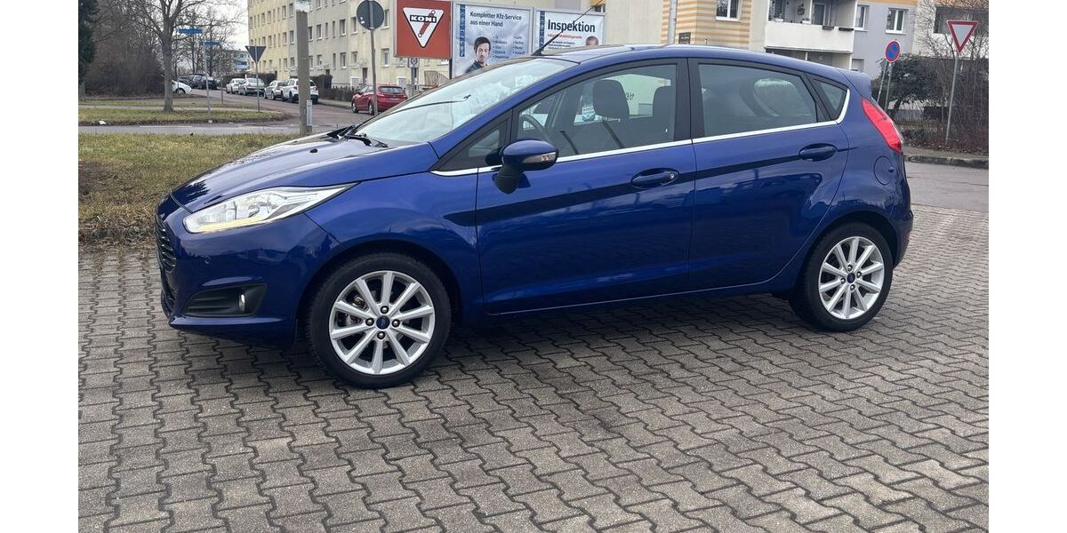 Ford Fiesta 74.130 km 7.750 &euro; Halle/Saale 06126