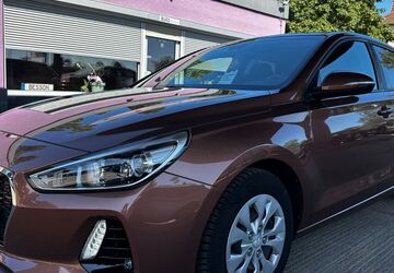 Hyundai i30 100.000 km 10.480 &euro; Kabelsketal OT Gröbers 06184