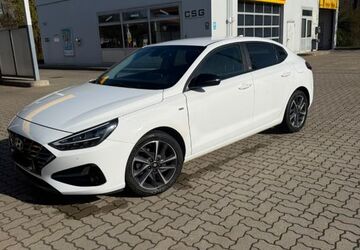 Hyundai i30 141.000 km 16.350 &euro; Halle 06110