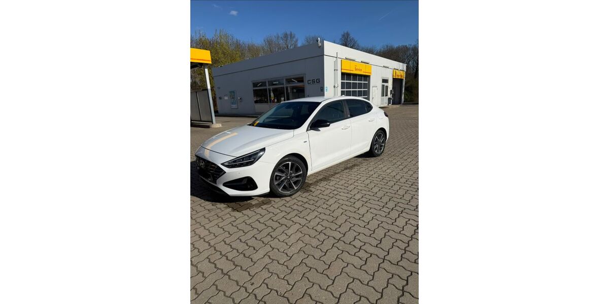 Hyundai i30 141.000 km 16.350 &euro; Halle 06110