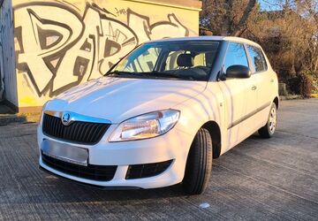 Skoda Fabia 64.250 km 6.690 &euro; Halle (Saale) 06128