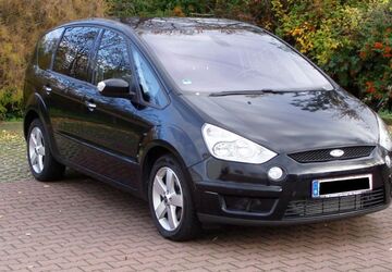 Ford S-Max 131.300 km 12.600 &euro; Halle 06120