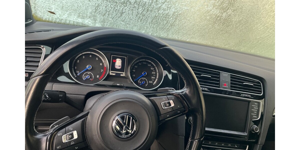 VW Golf R 128.000 km 20.999 &euro; Könnern 06420