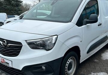 Opel Combo 99.892 km 9.990 &euro; Halle 06118