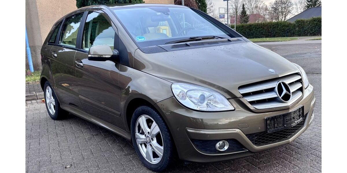 Mercedes-Benz B 180 177.567 km 4.290 &euro; Schkopau / OT Wallendorf 06258