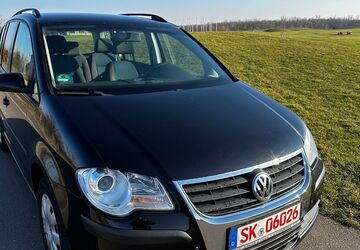VW Touran 209.000 km 1.999 &euro; HALLE 06116