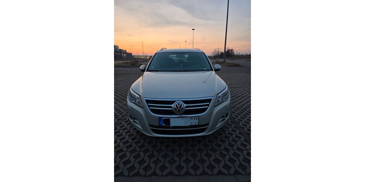 VW Tiguan 103.500 km 9.000 &euro; Halle Saale 06108