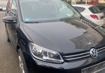 VW Touran 154.000 km 8.500 &euro; Halle/Saale 06116