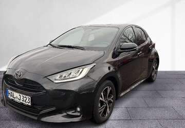 Toyota Yaris 2.350 km 19.999 &euro; Halle 06130