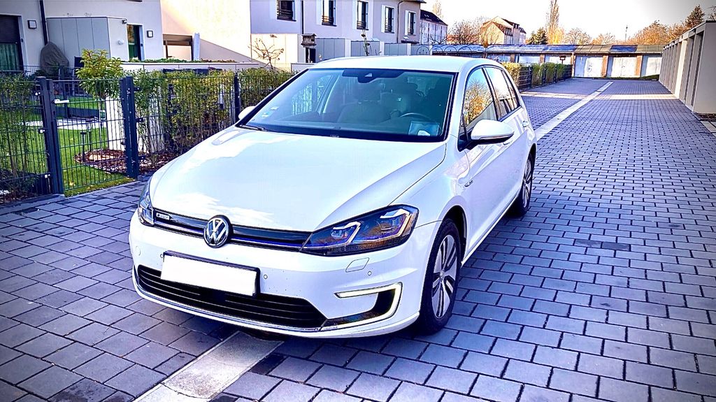 VW Golf 98.000 km 15.800 &euro; Schkeuditz 04435