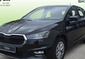 Skoda Fabia 15.772 km 17.990 &euro; Halle 06112