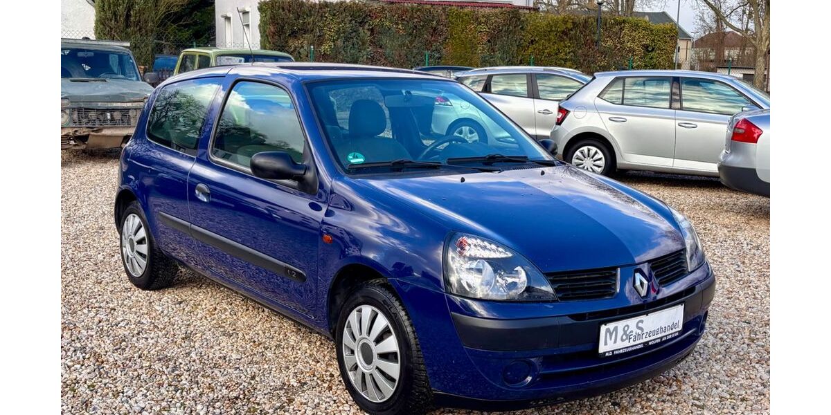 Renault Clio 70.000 km 2.990 &euro; Bitterfeld-Wolfen 06766