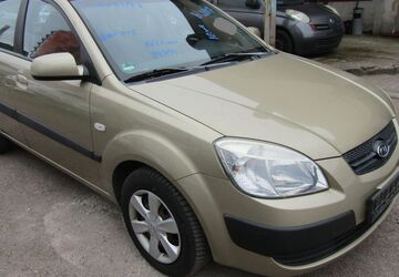 Kia Rio 147.355 km 990 &euro; Halle 06130