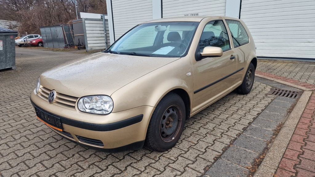 VW Golf 183.867 km 1.499 &euro; Wolfen 06766