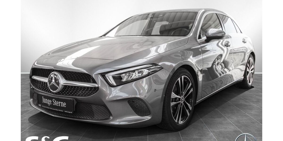 Mercedes-Benz A 180 34.380 km 25.977 &euro; Merseburg 06217