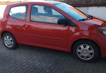 Renault Twingo 112.222 km 3.200 &euro; Halle (saale) 06124
