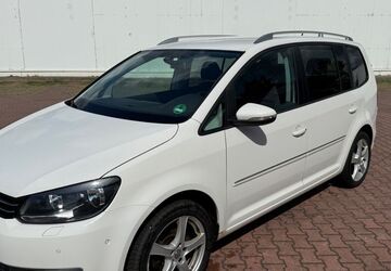 VW Touran 195.000 km 5.600 &euro; Halle/S. 06132