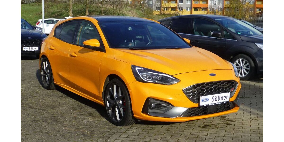 Ford Focus 64.748 km 23.980 &euro; Wolfen 06766