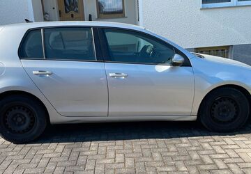 VW Golf 208.000 km 2.900 &euro; Braunsbedra 06242