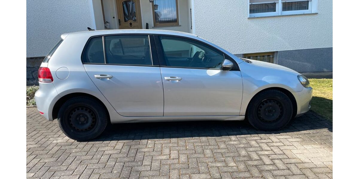 VW Golf 208.000 km 2.900 &euro; Braunsbedra 06242