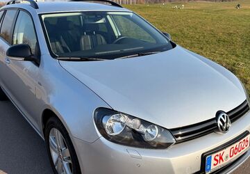 VW Golf 96.000 km 7.999 &euro; HALLE 06116