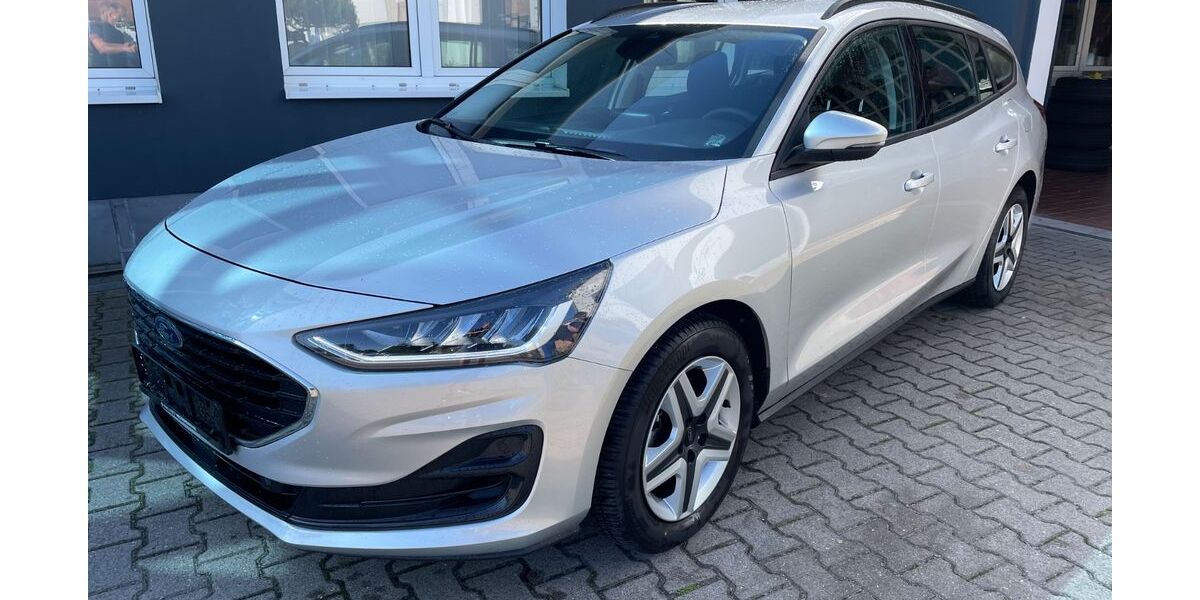 Ford Focus 3.899 km 19.699 &euro; Leuna 06237