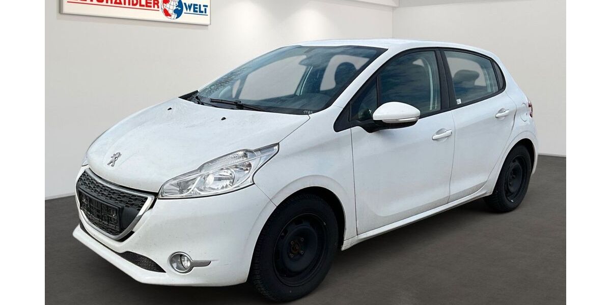 Peugeot 208 135.892 km 1.899 &euro; Brehna 06796