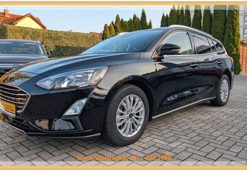 Ford Focus 15.890 km 17.990 &euro; Delitzsch 04509