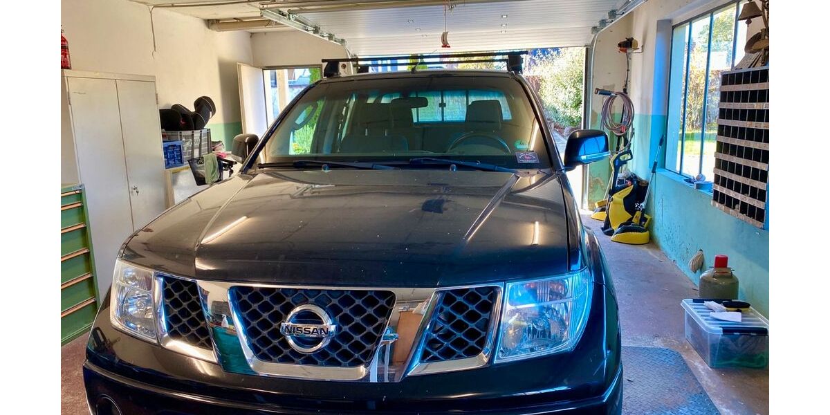 Nissan Navara 157.336 km 14.900 &euro; Halle 06118