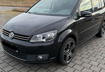 VW Touran 293.000 km 5.000 &euro; Schkeuditz 04435
