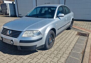 VW Passat 161.164 km 3.199 &euro; Bitterfeld - Wolfen 06766
