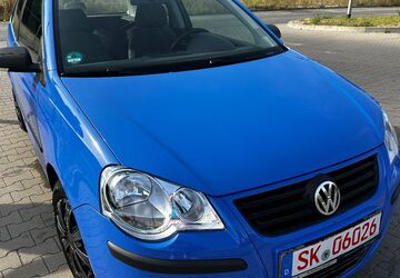 VW Polo 208.000 km 999 &euro; HALLE 06116