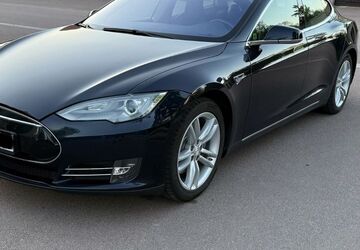 Tesla Model S 194.000 km 18.700 &euro; Halle Saale 06124